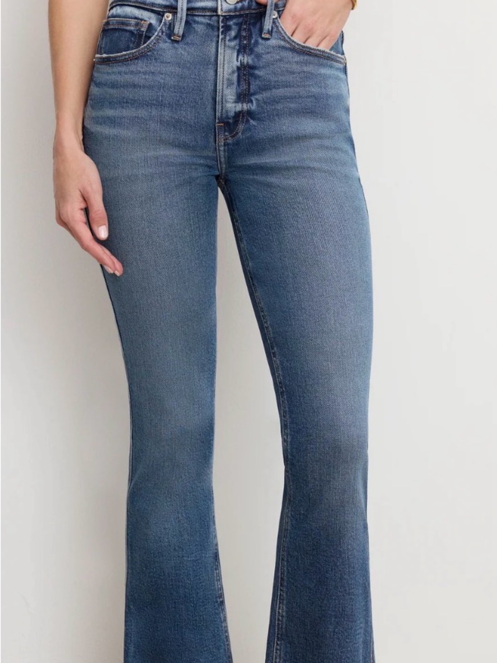 Good American Medium Blue High-Rise Kick Flare Jeans Sz 6/28